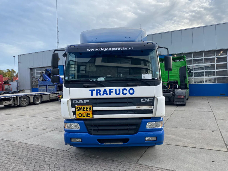 DAF CF 75.310 / Manual / Euro 3 - Caminhão chassi: foto 2 DAF CF 75.310 / Manual / Euro 3 - Caminhão chassi: foto 2