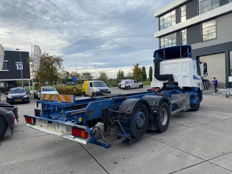 DAF CF 75.310 / Manual / Euro 3 - Caminhão chassi: foto 4 DAF CF 75.310 / Manual / Euro 3 - Caminhão chassi: foto 4