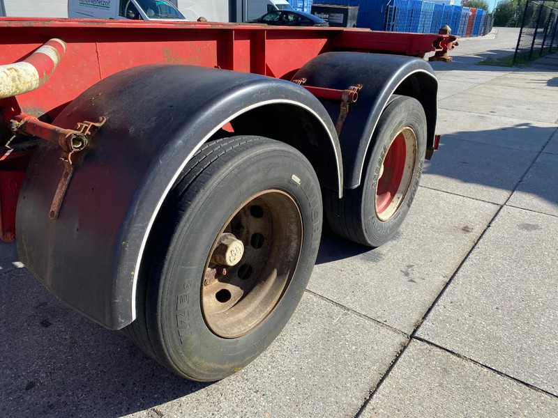 Semireboque transportador de contêineres/ Caixa móvel IWT 20 FT Container Chassis / Steel Suspension / Double Tyres: foto 8 Semireboque transportador de contêineres/ Caixa móvel IWT 20 FT Container Chassis / Steel Suspension / Double Tyres: foto 8