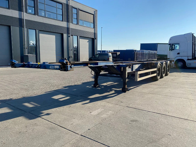 TURBO'S HOET 40 FT / BPW + Disc / 1x Lift Axle / 4690 KG! - Semireboque transportador de contêineres/ Caixa móvel: foto 4 TURBO'S HOET 40 FT / BPW + Disc / 1x Lift Axle / 4690 KG! - Semireboque transportador de contêineres/ Caixa móvel: foto 4