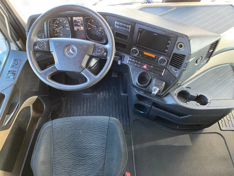 Tractor Mercedes-Benz Actros 1945 / StreamSpace / Hydraulic / Automatic: foto 9