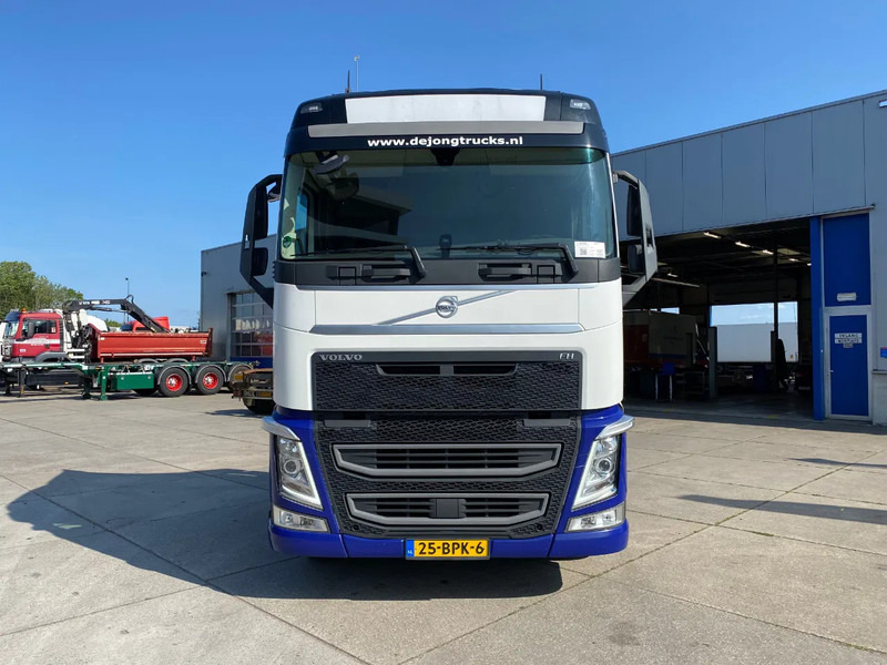 Volvo FH 13.460 Globetrotter / I-Save - Tractor: foto 2 Volvo FH 13.460 Globetrotter / I-Save - Tractor: foto 2