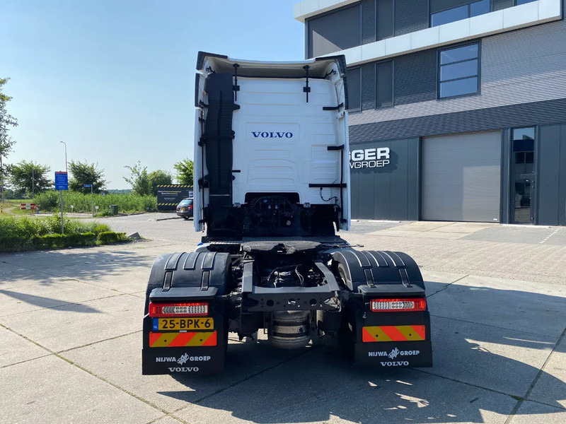 Volvo FH 13.460 Globetrotter / I-Save - Tractor: foto 5 Volvo FH 13.460 Globetrotter / I-Save - Tractor: foto 5
