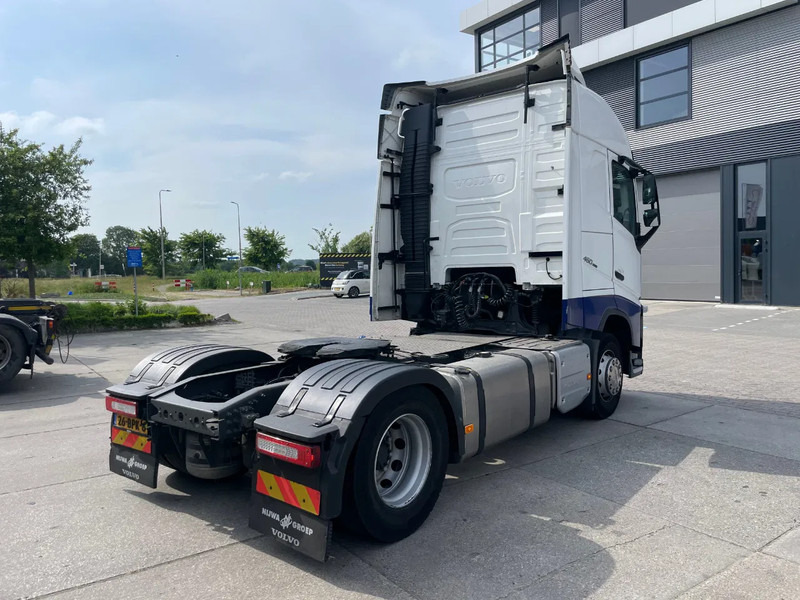 Volvo FH 13.460 Globetrotter / I-save - Tractor: foto 4 Volvo FH 13.460 Globetrotter / I-save - Tractor: foto 4