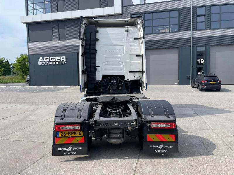 Volvo FH 13.460 Globetrotter / I-save - Tractor: foto 5 Volvo FH 13.460 Globetrotter / I-save - Tractor: foto 5