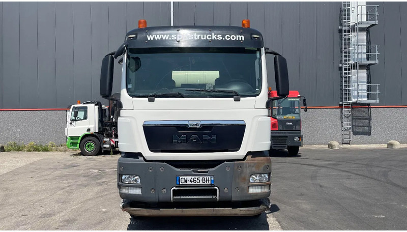 MAN TGS 35.360 LIEBHERR 9M3 - Caminhão betoneira: foto 2 MAN TGS 35.360 LIEBHERR 9M3 - Caminhão betoneira: foto 2