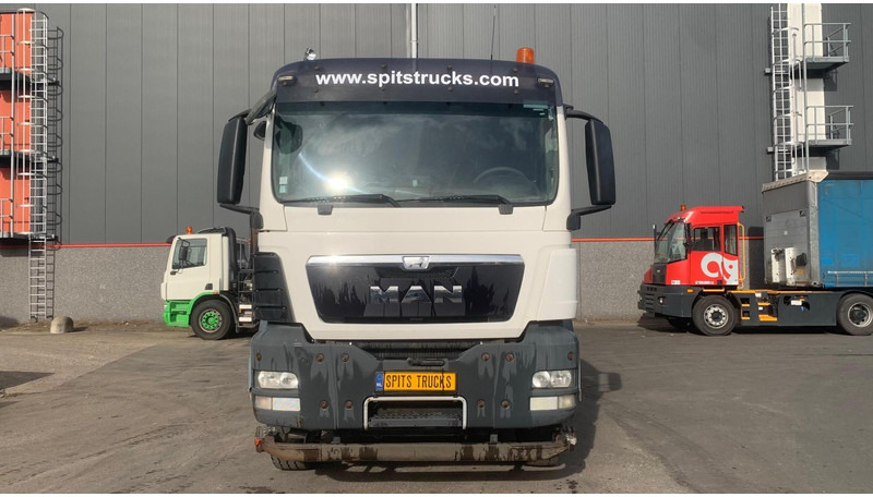 MAN TGS 35.360 LIEBHERR + 9M3 - Caminhão betoneira: foto 2 MAN TGS 35.360 LIEBHERR + 9M3 - Caminhão betoneira: foto 2