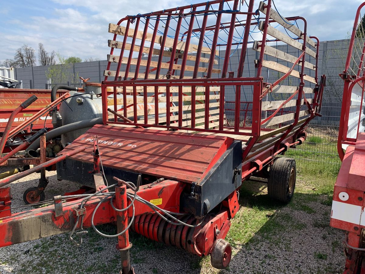 Pöttinger 20 - Autocarregadora: foto 1 Pöttinger 20 - Autocarregadora: foto 1