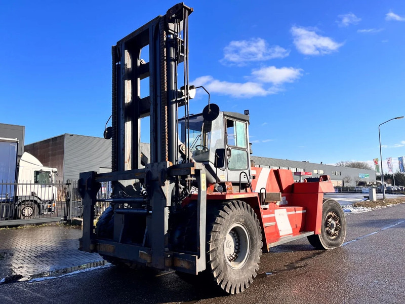 Kalmar DCD 320-12 LB - Empilhadeira a diesel: foto 4 Kalmar DCD 320-12 LB - Empilhadeira a diesel: foto 4
