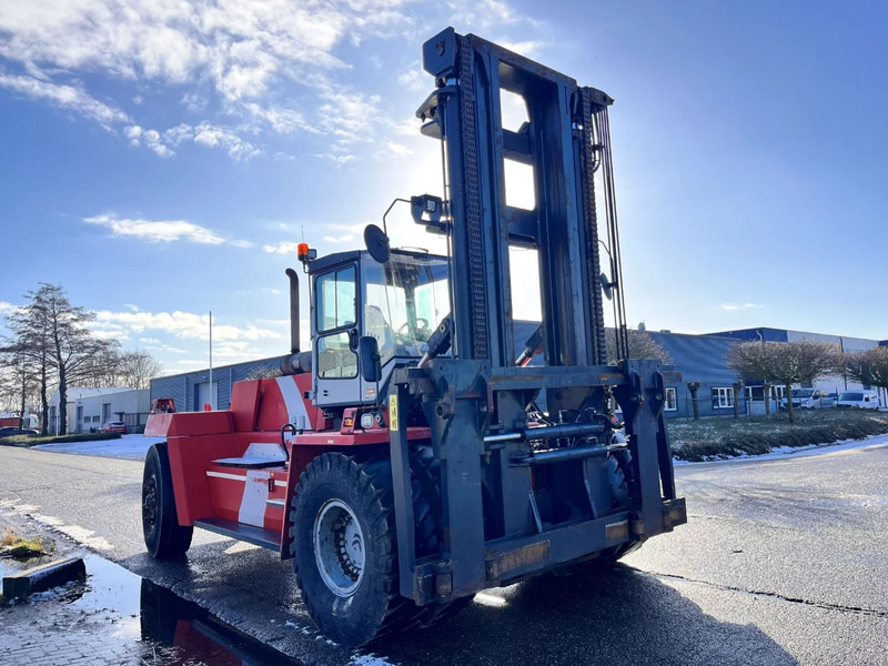 Kalmar DCD 320-12 LB - Empilhadeira a diesel: foto 3 Kalmar DCD 320-12 LB - Empilhadeira a diesel: foto 3