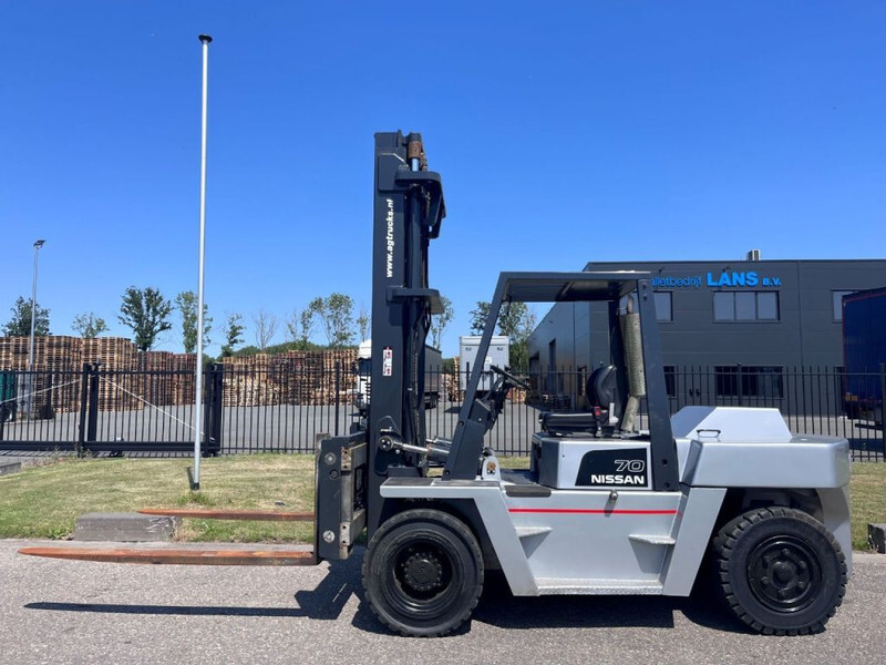 Nissan VF05H70U - Empilhadeira a diesel: foto 3 Nissan VF05H70U - Empilhadeira a diesel: foto 3