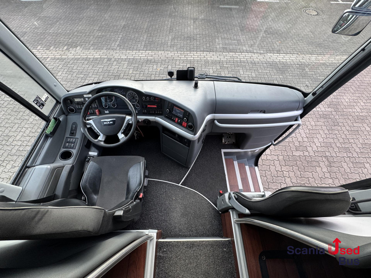 MAN Lion's Coach R08 13.8m 100 Years Edition - Autocarro: foto 4 MAN Lion's Coach R08 13.8m 100 Years Edition - Autocarro: foto 4