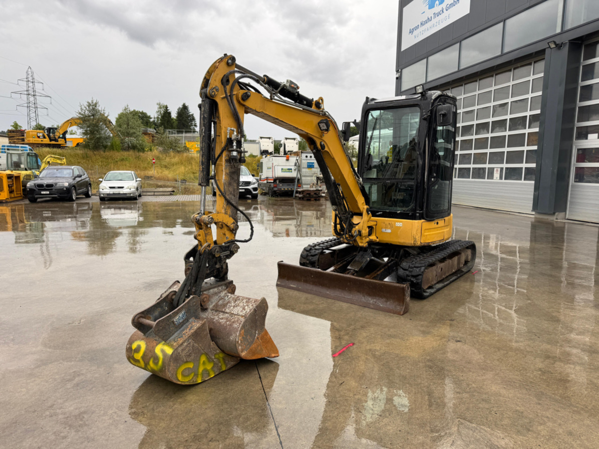 CATERPILLAR 303.5 E Powertilt - Escavadora de rastos: foto 1 CATERPILLAR 303.5 E Powertilt - Escavadora de rastos: foto 1