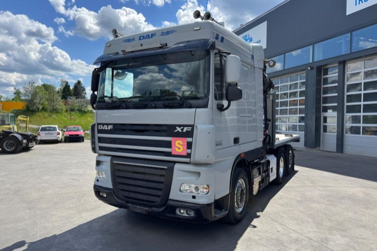 DAF XF510 Effer 255-5 6x2 SZM/Pritsche - Caminhão grua: foto 2 DAF XF510 Effer 255-5 6x2 SZM/Pritsche - Caminhão grua: foto 2