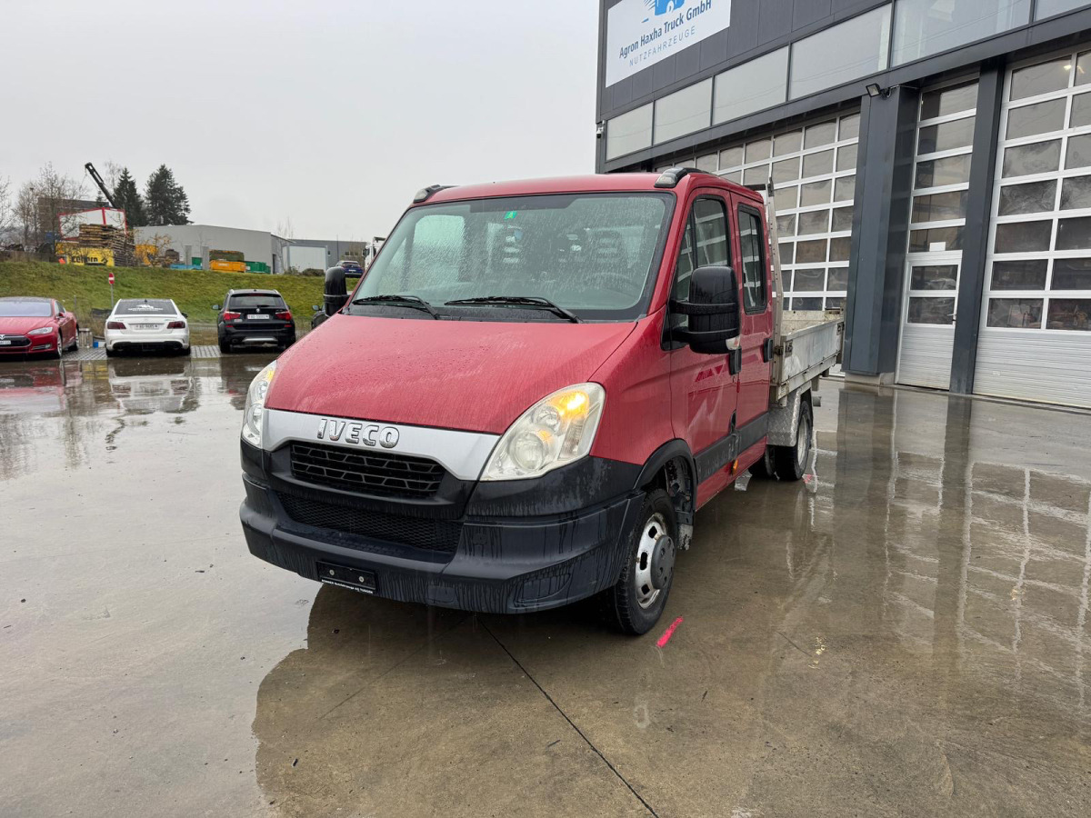 IVECO 35C15 Daily 4x2 - Furgão basculante, Carrinha cabine dupla: foto 2 IVECO 35C15 Daily 4x2 - Furgão basculante, Carrinha cabine dupla: foto 2