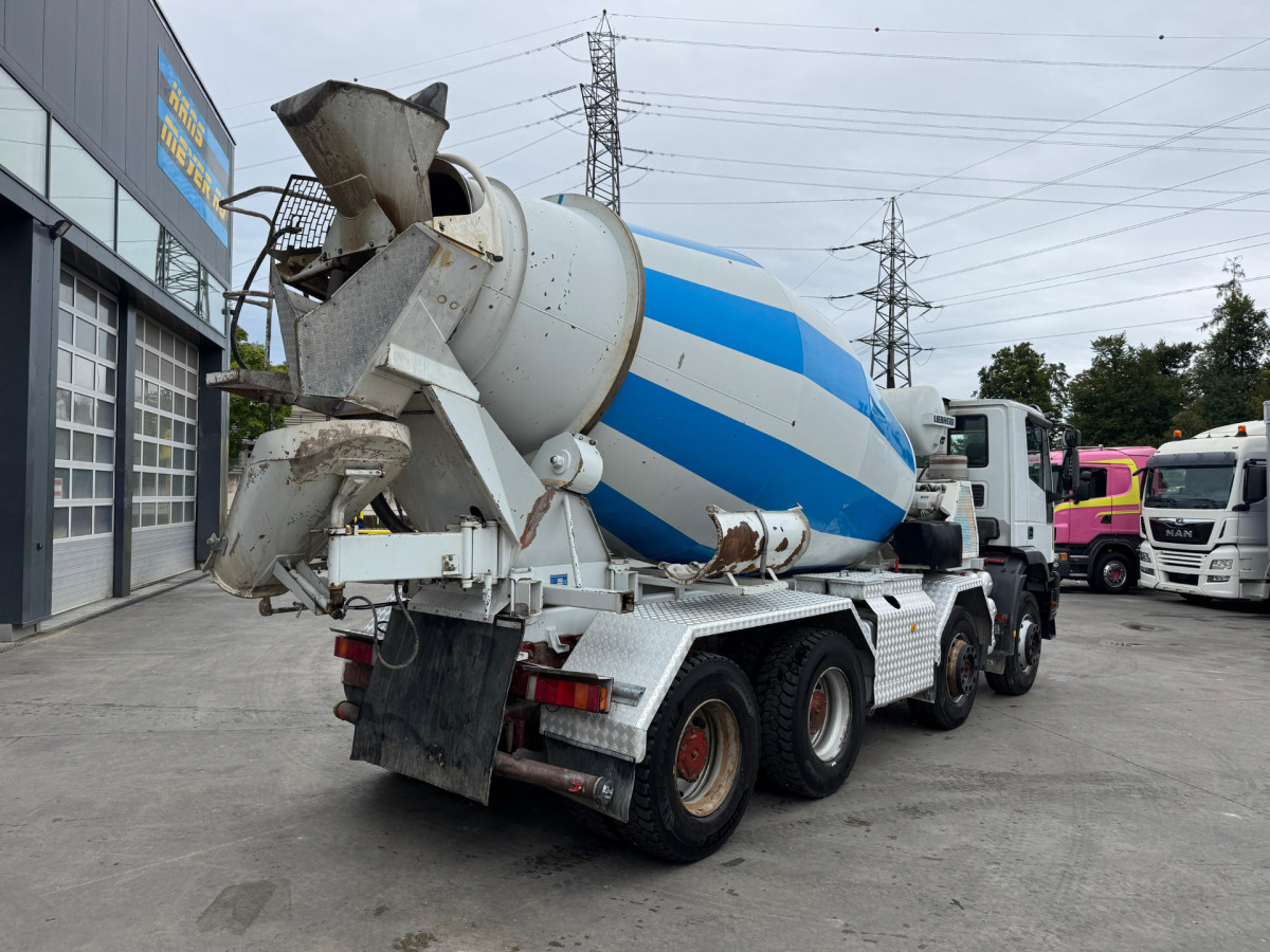 IVECO 440 Cursor 8x4 Liebherr - Caminhão betoneira: foto 5 IVECO 440 Cursor 8x4 Liebherr - Caminhão betoneira: foto 5
