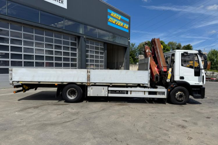 Iveco Eurocargo 160E28 Fassi 135-4 - Caminhão grua: foto 4 Iveco Eurocargo 160E28 Fassi 135-4 - Caminhão grua: foto 4