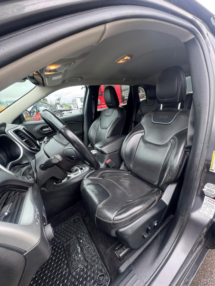 Hatchback JEEP Cherokee 2.2 TD: foto 11
