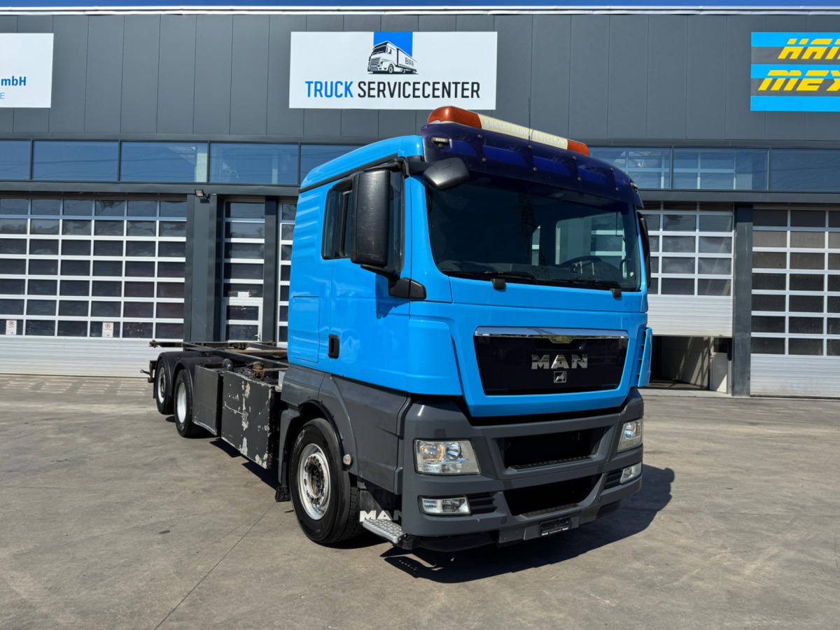 MAN TGX 26.480 6x2 Kompressor - Caminhão transportador de contêineres/ Caixa móvel: foto 3 MAN TGX 26.480 6x2 Kompressor - Caminhão transportador de contêineres/ Caixa móvel: foto 3