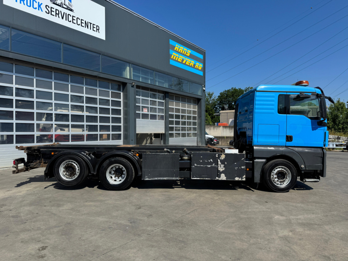 MAN TGX 26.480 6x2 Kompressor - Caminhão transportador de contêineres/ Caixa móvel: foto 4 MAN TGX 26.480 6x2 Kompressor - Caminhão transportador de contêineres/ Caixa móvel: foto 4