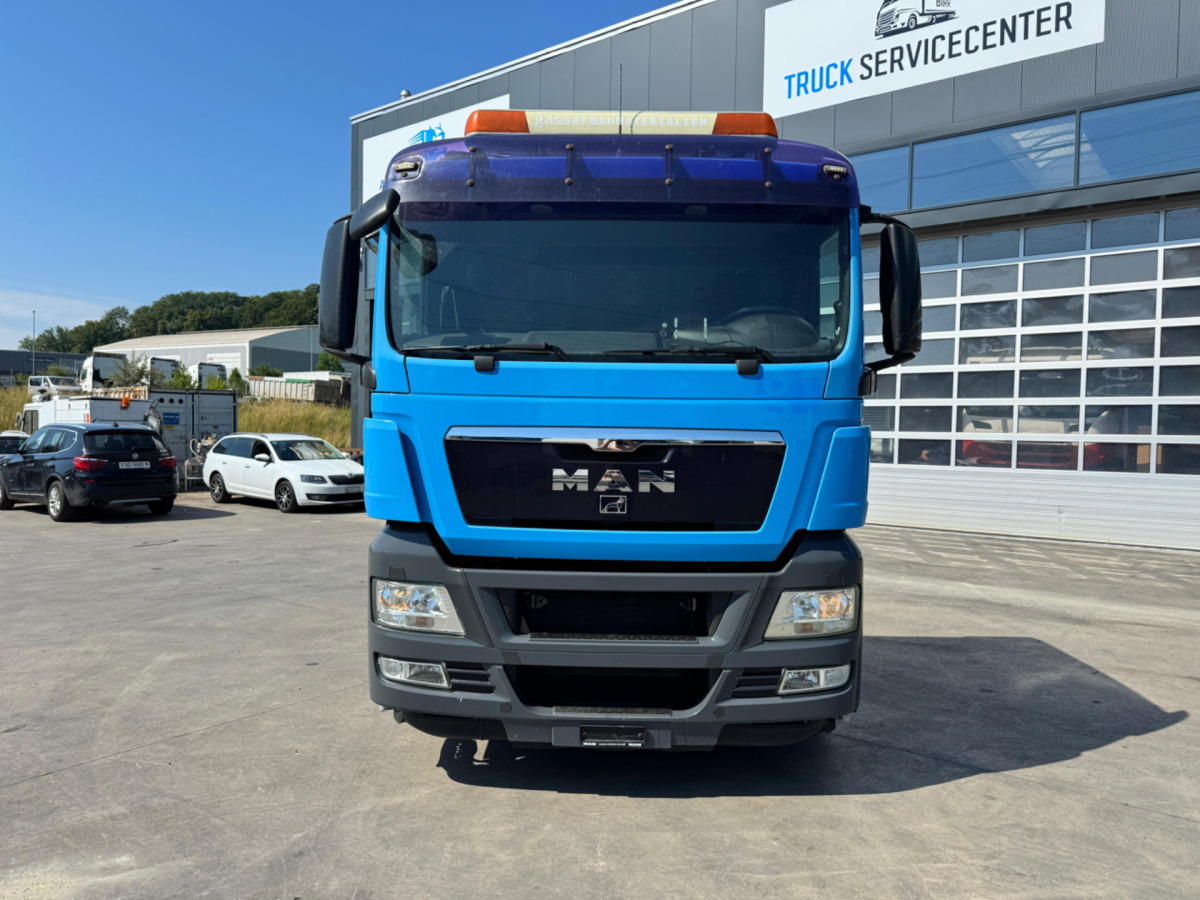 MAN TGX 26.480 6x2 Kompressor - Caminhão transportador de contêineres/ Caixa móvel: foto 2 MAN TGX 26.480 6x2 Kompressor - Caminhão transportador de contêineres/ Caixa móvel: foto 2