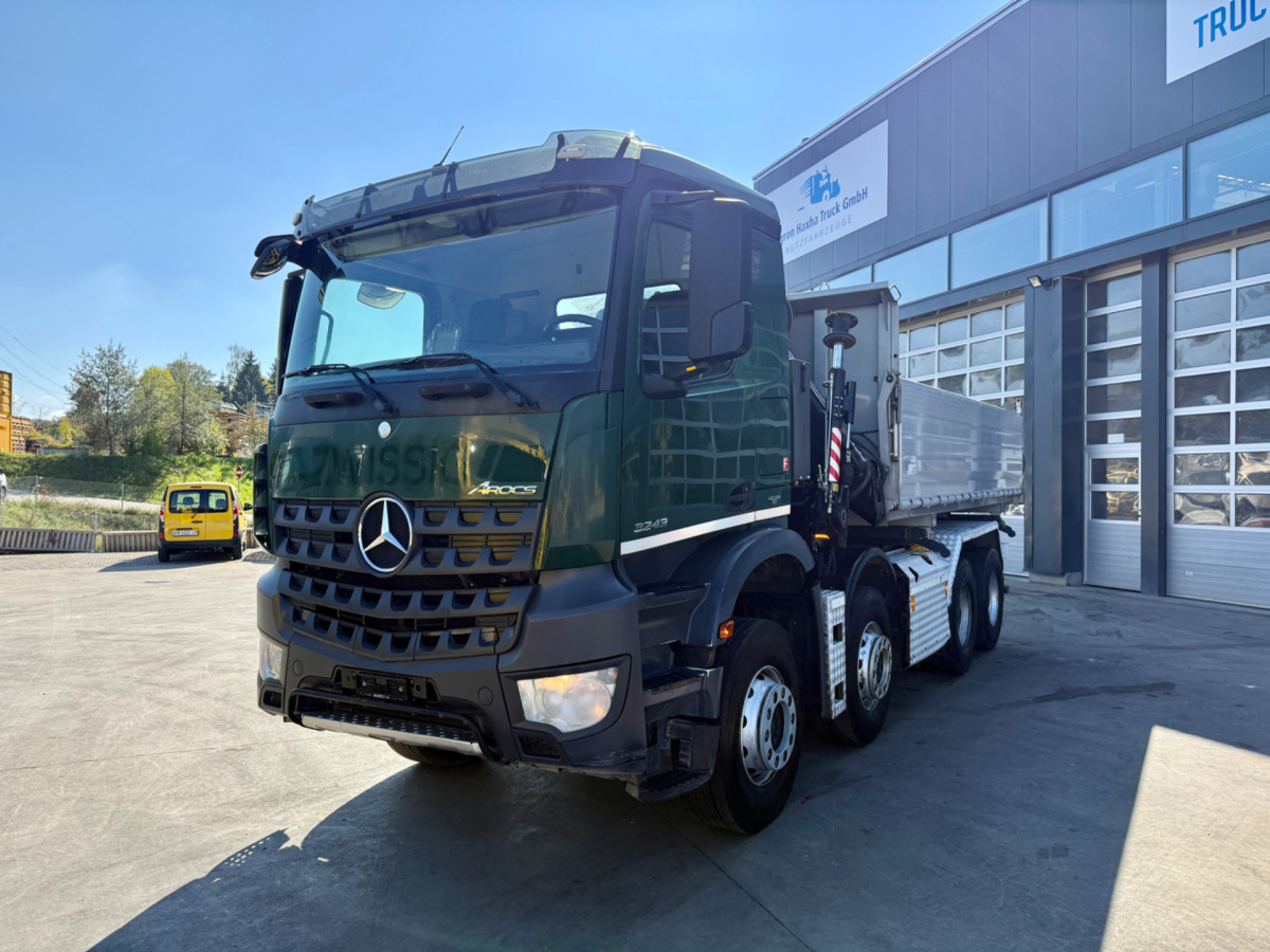 MERCEDES Arocs 3242 8x4 Hiab 166-4 - Caminhão basculante, Caminhão grua: foto 2 MERCEDES Arocs 3242 8x4 Hiab 166-4 - Caminhão basculante, Caminhão grua: foto 2