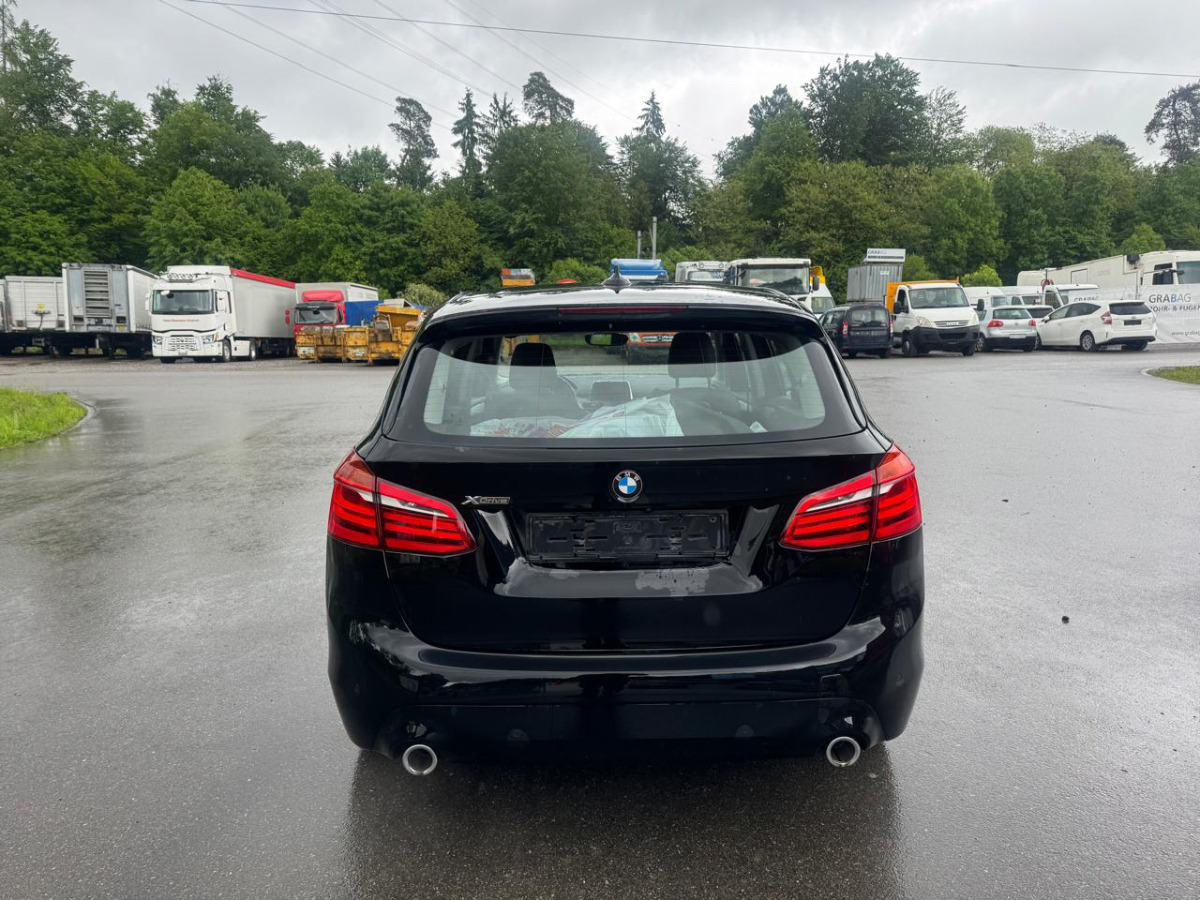 Hatchback Marke BMW 218d xDrive: foto 6