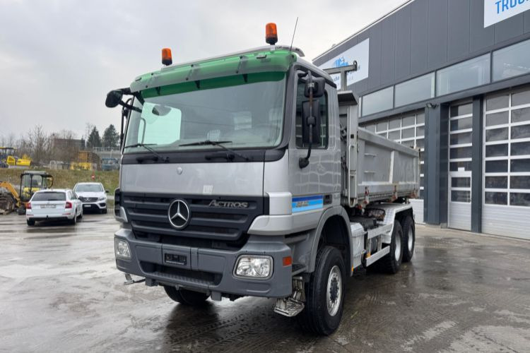 Mercedes-Benz Actros 3348 6x6 Bordmatic - Caminhão basculante: foto 2 Mercedes-Benz Actros 3348 6x6 Bordmatic - Caminhão basculante: foto 2