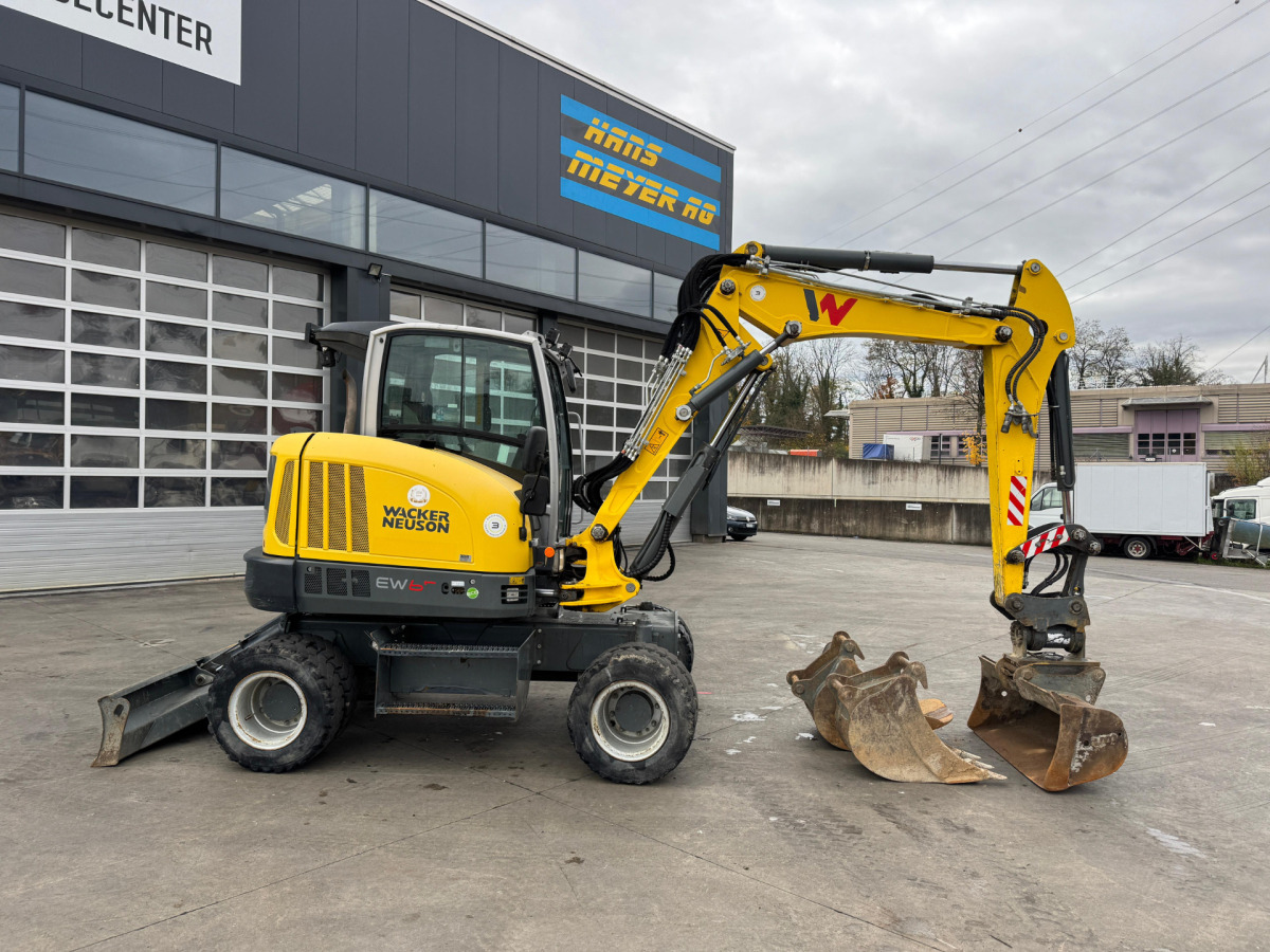 NEUSON EW65 E14-2 Powertilt 3x Schaufeln - Escavadeira de rodas: foto 3 NEUSON EW65 E14-2 Powertilt 3x Schaufeln - Escavadeira de rodas: foto 3