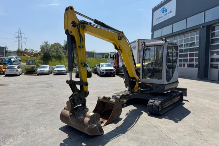 Escavadora de rastos Neuson 6003: foto 1
