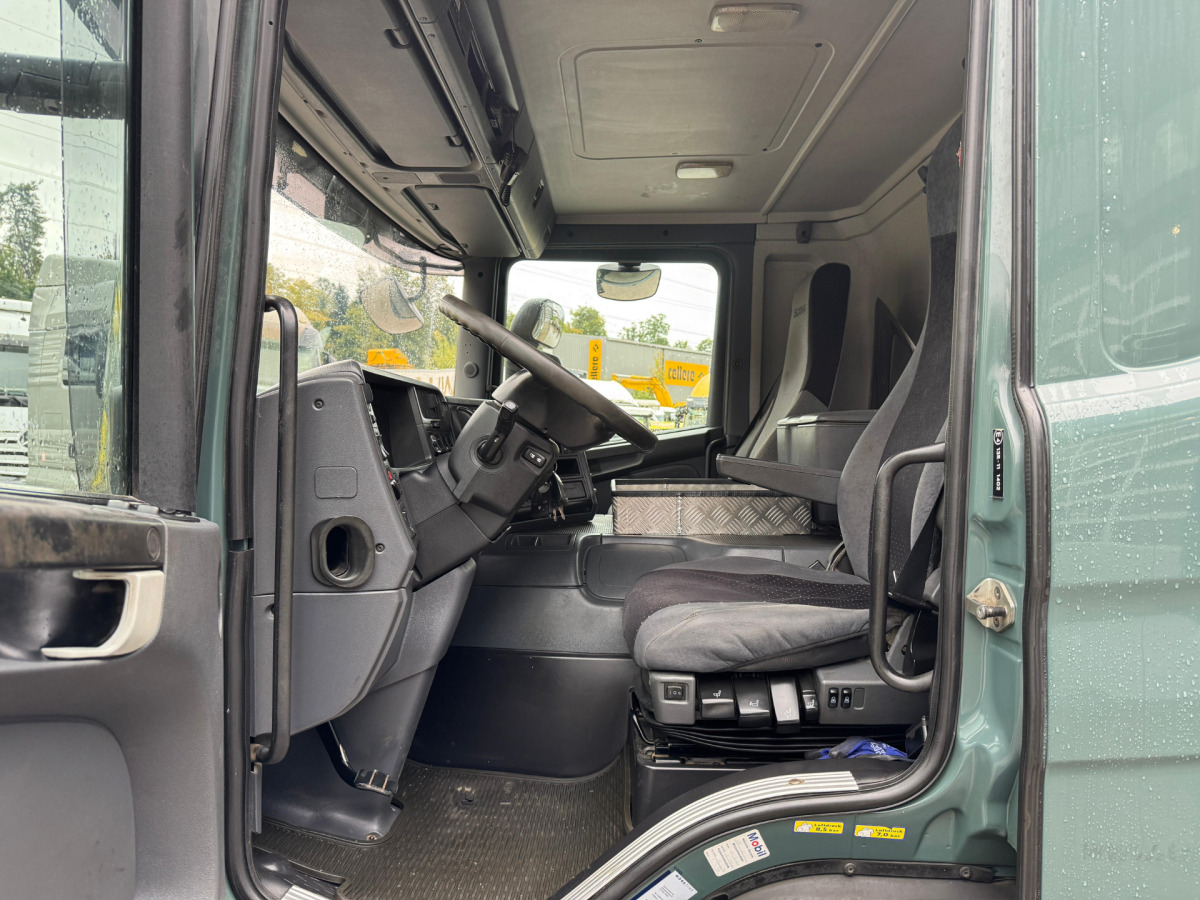 Caminhão multibenne SCANIA P320 4x2 Trösch: foto 11 Caminhão multibenne SCANIA P320 4x2 Trösch: foto 11