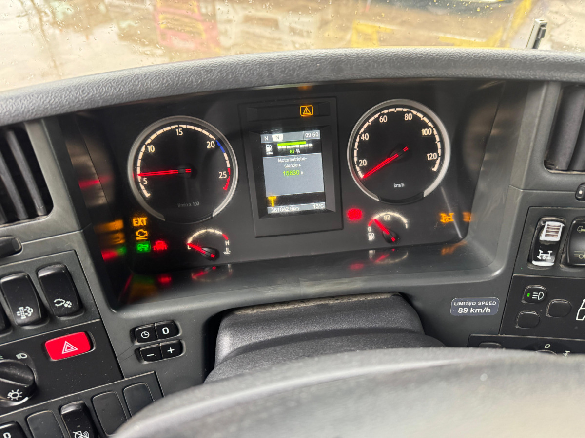 Caminhão multibenne SCANIA P320 4x2 Trösch: foto 14 Caminhão multibenne SCANIA P320 4x2 Trösch: foto 14