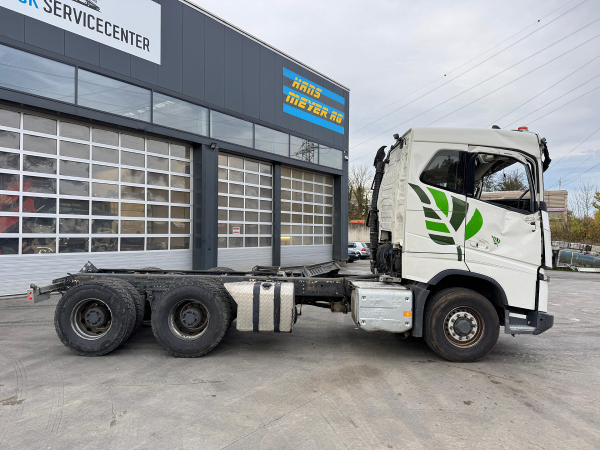 VOLVO FH16-650 6x6 X-Track Unfall - Caminhão chassi: foto 4 VOLVO FH16-650 6x6 X-Track Unfall - Caminhão chassi: foto 4