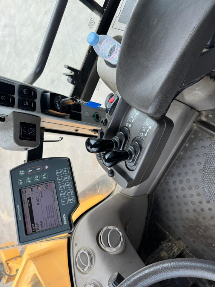 Carregadeira de rodas VOLVO L180G: foto 19