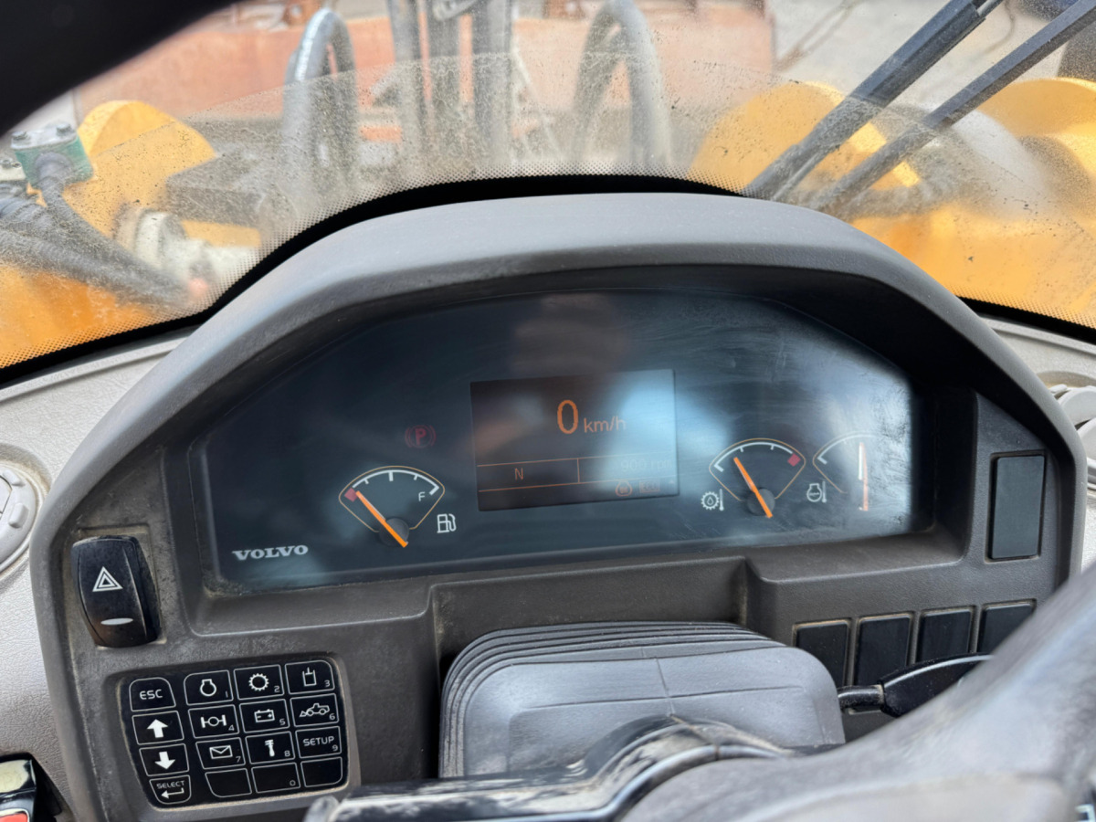 Carregadeira de rodas VOLVO L180G: foto 13