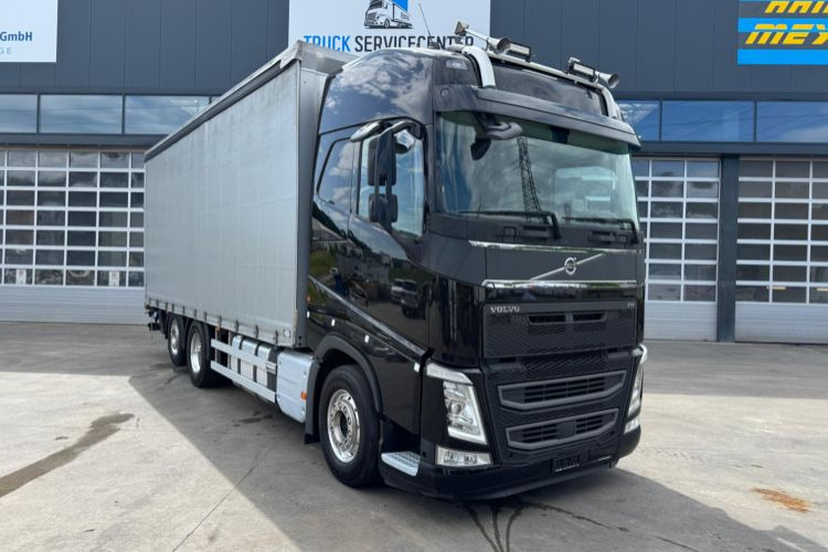 Volvo FH-540 6x2 - Caminhão com lona: foto 3 Volvo FH-540 6x2 - Caminhão com lona: foto 3