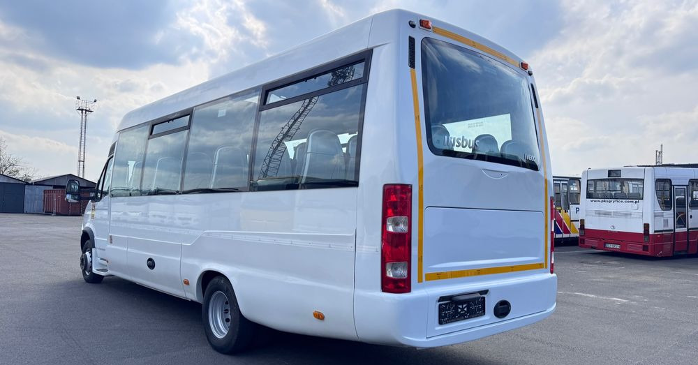 Irisbus Iveco / DURISOTTI / -28miejsc /euro5/ mała klima / winda / 114000 zł netto - Micro-ônibus, Furgão de passageiros: foto 3 Irisbus Iveco / DURISOTTI / -28miejsc /euro5/ mała klima / winda / 114000 zł netto - Micro-ônibus, Furgão de passageiros: foto 3