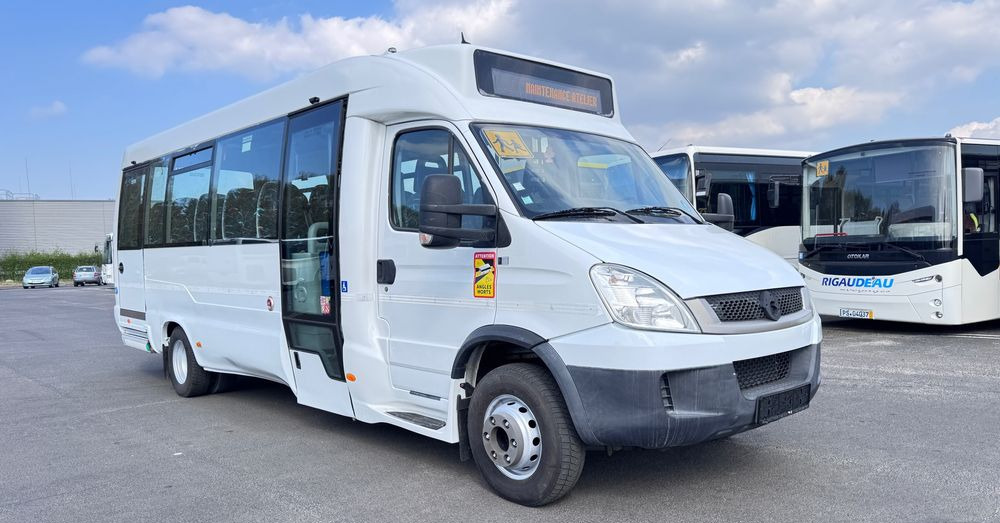 Irisbus Iveco / DURISOTTI / -28miejsc /euro5/ mała klima / winda / 114000 zł netto - Micro-ônibus, Furgão de passageiros: foto 1 Irisbus Iveco / DURISOTTI / -28miejsc /euro5/ mała klima / winda / 114000 zł netto - Micro-ônibus, Furgão de passageiros: foto 1