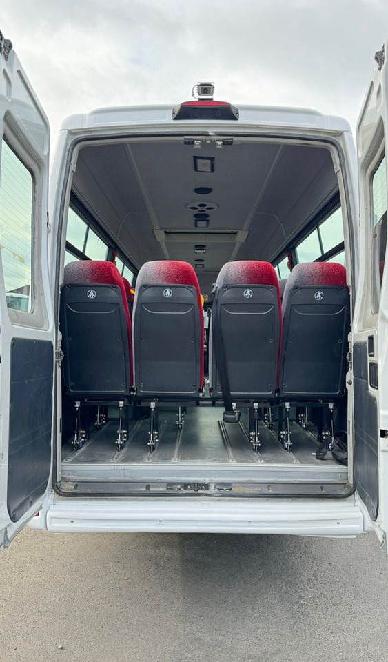 Irisbus Iveco Daily / 23 miejsca / Cena 87000 zł netto - Micro-ônibus, Furgão de passageiros: foto 5 Irisbus Iveco Daily / 23 miejsca / Cena 87000 zł netto - Micro-ônibus, Furgão de passageiros: foto 5