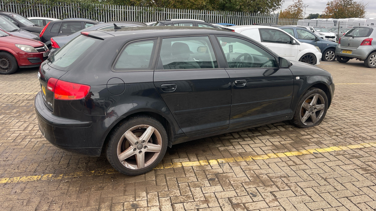 AUDI A3 1.9 TDI - Hatchback: foto 4 AUDI A3 1.9 TDI - Hatchback: foto 4