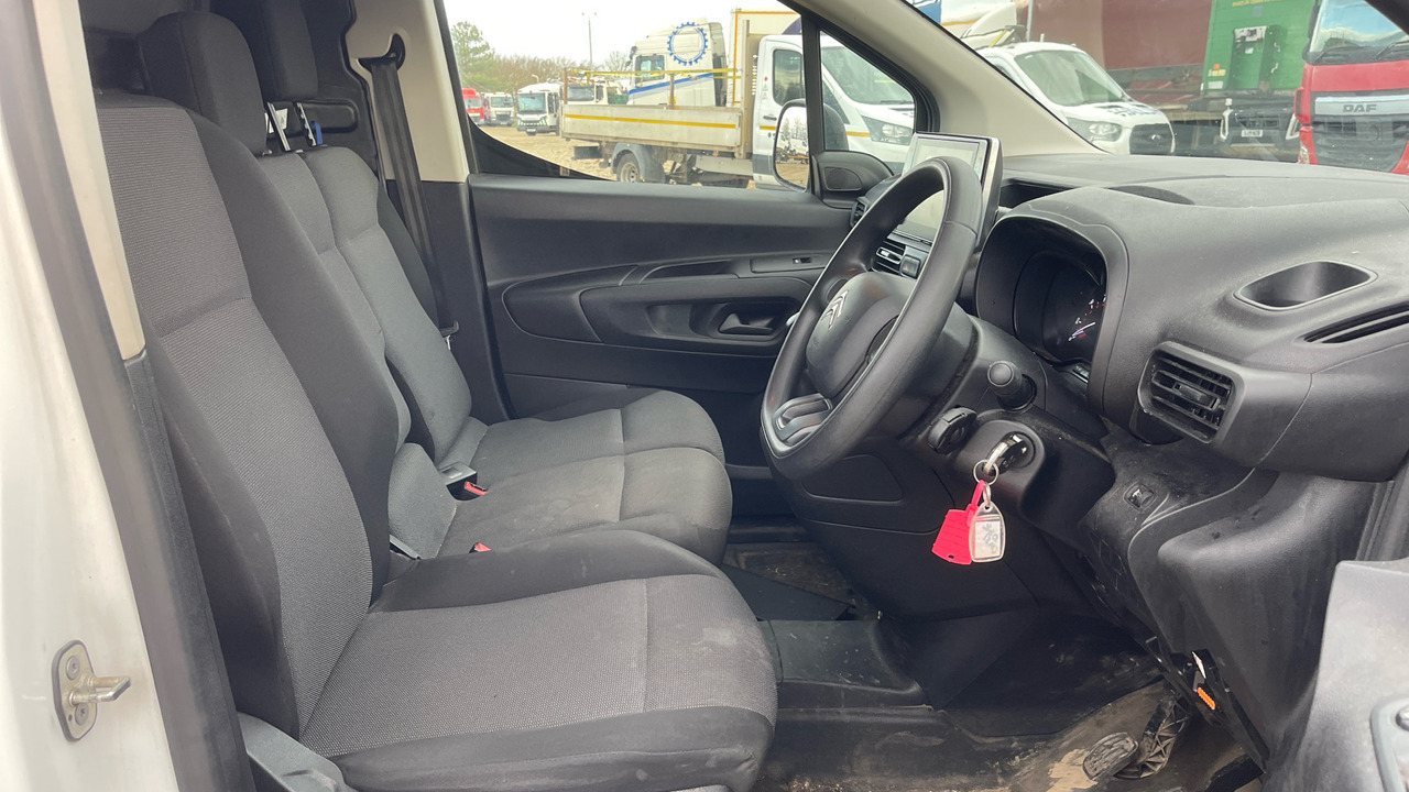 CITROEN BERLINGO 650 1.5 BLUEHDI 75PS - Furgão compacto: foto 5 CITROEN BERLINGO 650 1.5 BLUEHDI 75PS - Furgão compacto: foto 5