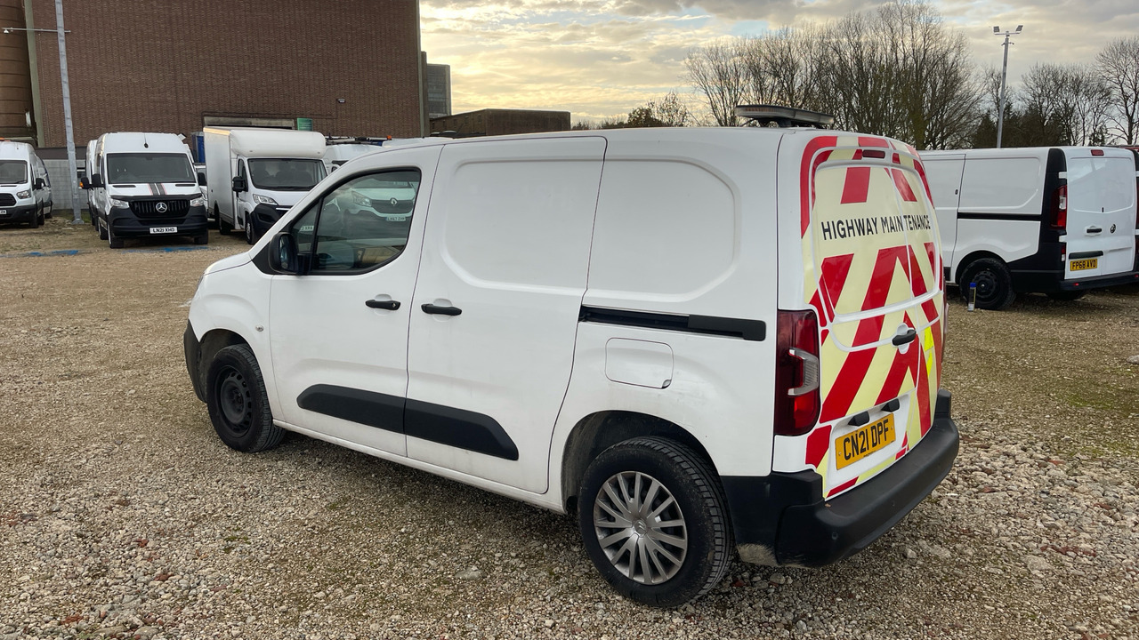 CITROEN BERLINGO 650 1.5 BLUEHDI 75PS - Furgão compacto: foto 3 CITROEN BERLINGO 650 1.5 BLUEHDI 75PS - Furgão compacto: foto 3