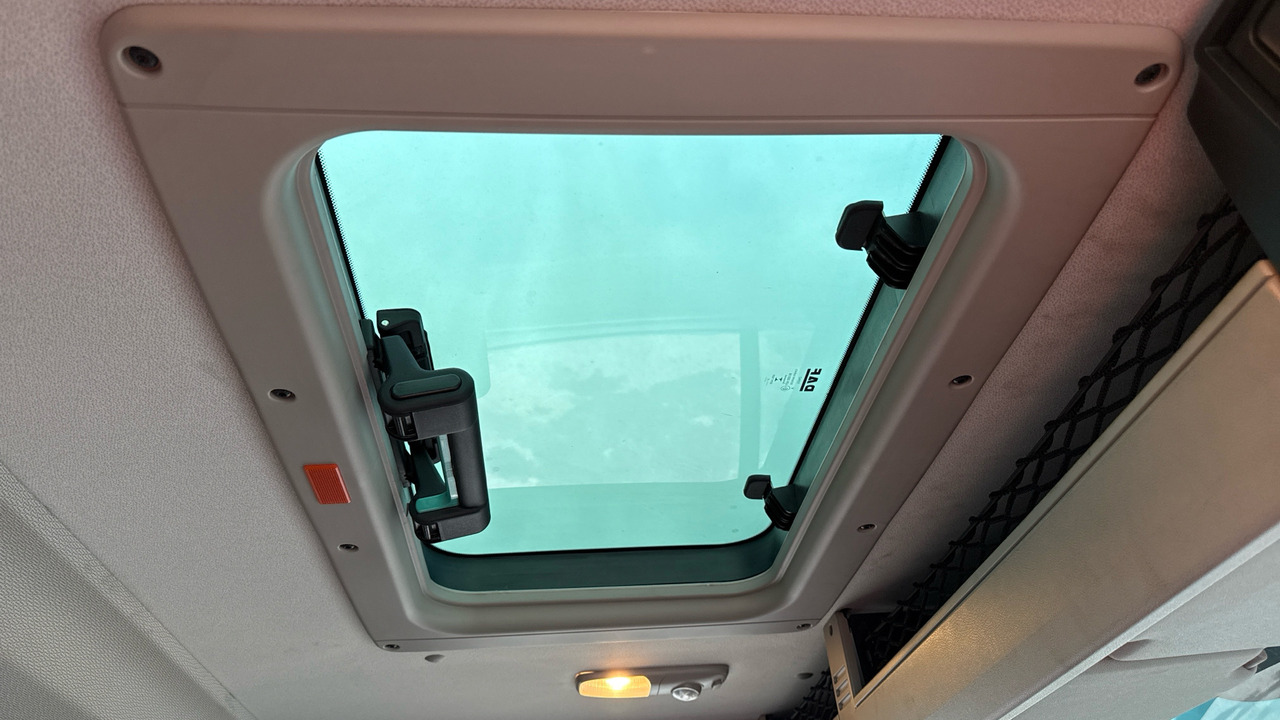 Camião de caixa aberta/ Plataforma DAF CF 230: foto 17 Camião de caixa aberta/ Plataforma DAF CF 230: foto 17