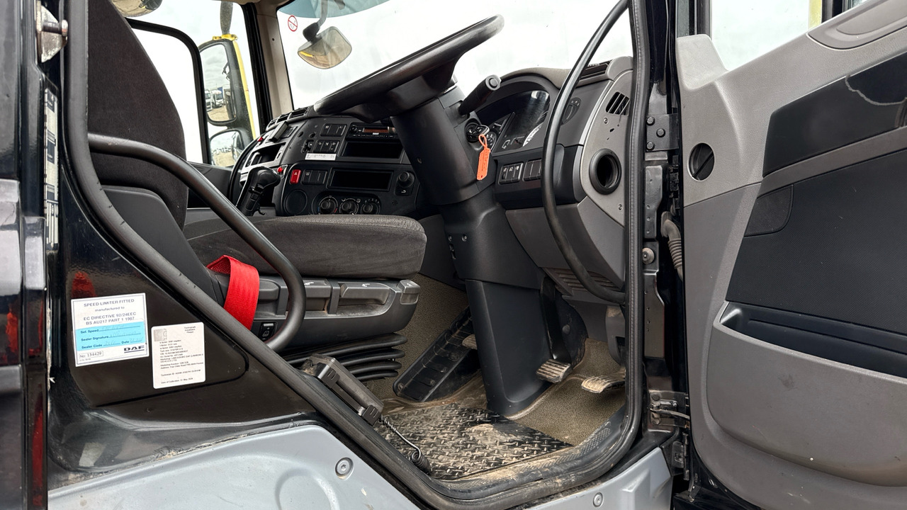 DAF CF 410 - Camião de caixa aberta/ Plataforma, Caminhão grua: foto 5 DAF CF 410 - Camião de caixa aberta/ Plataforma, Caminhão grua: foto 5