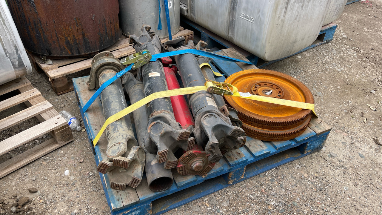 DAF DRIVE SHAFTS (PALLET OF) - Equipamento de construção: foto 1 DAF DRIVE SHAFTS (PALLET OF) - Equipamento de construção: foto 1