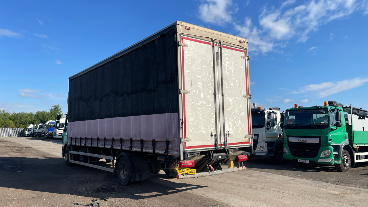 DAF LF 210 - Caminhão com lona: foto 3 DAF LF 210 - Caminhão com lona: foto 3