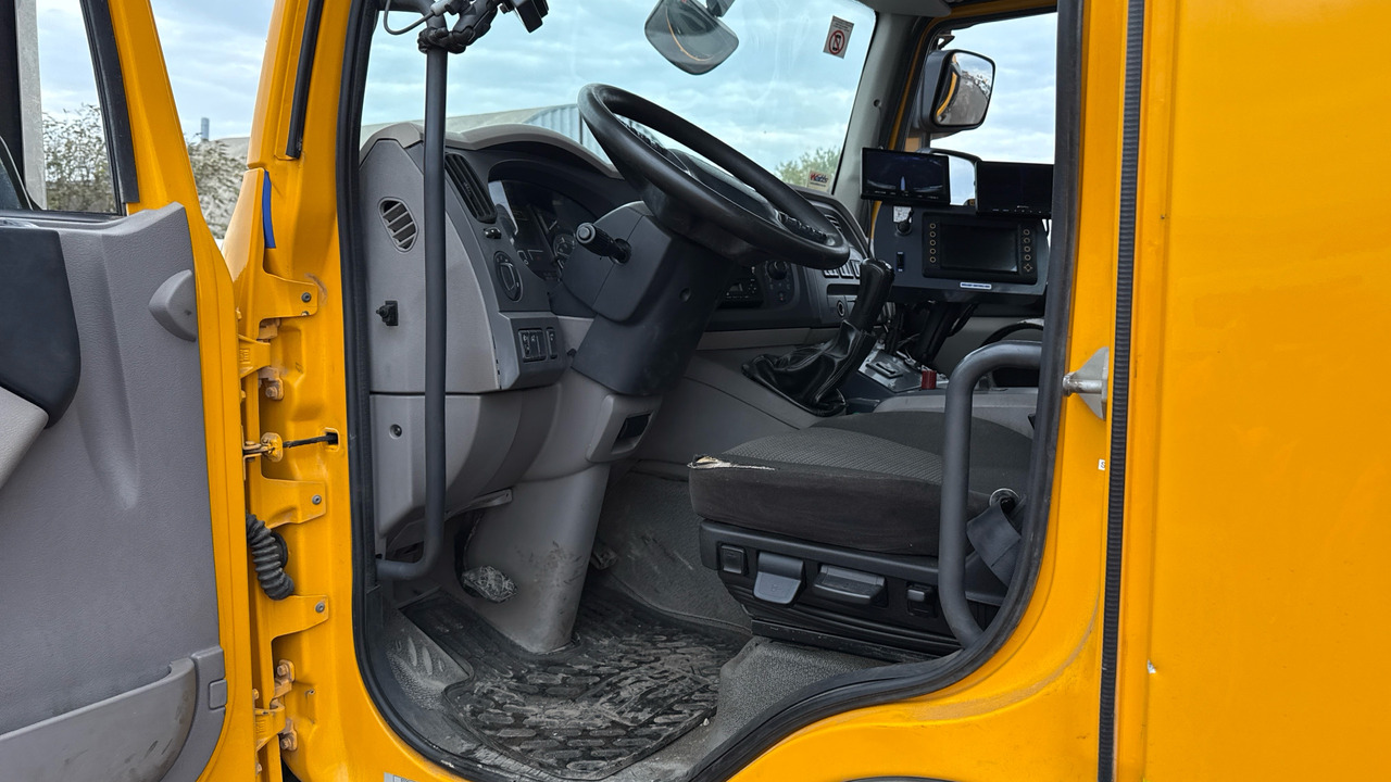 DAF LF - Varredora urbana: foto 5 DAF LF - Varredora urbana: foto 5