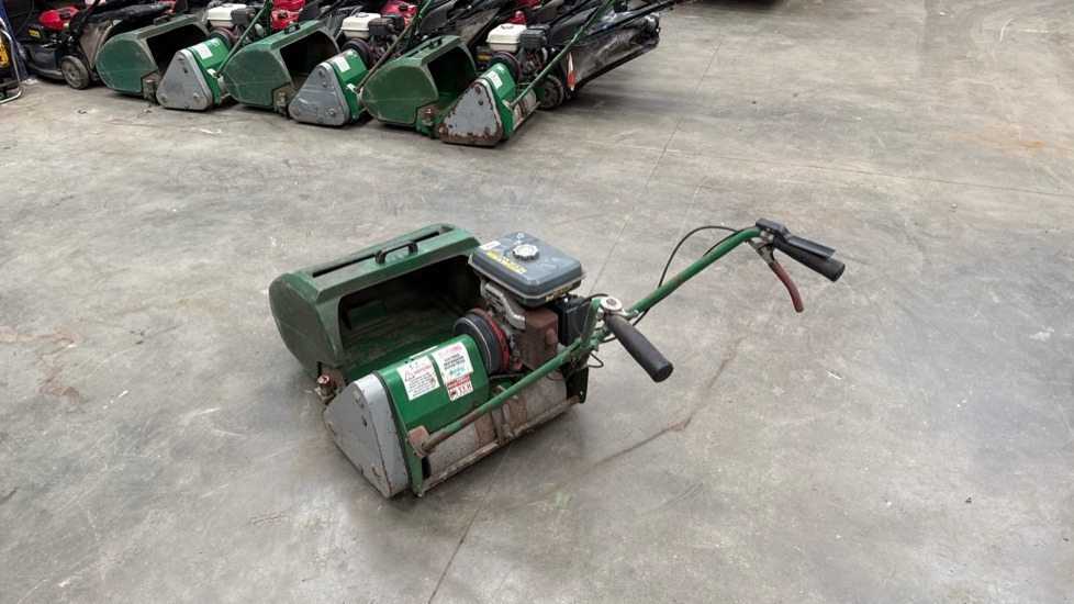DENNIS FT510 PEDESTRIAN CYLINDER MOWER WITH 5K UNIT & GRASS BOX - Equipamento de construção: foto 1 DENNIS FT510 PEDESTRIAN CYLINDER MOWER WITH 5K UNIT & GRASS BOX - Equipamento de construção: foto 1