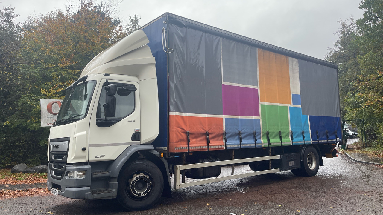 Daf LF 230 - Caminhão com lona: foto 2 Daf LF 230 - Caminhão com lona: foto 2