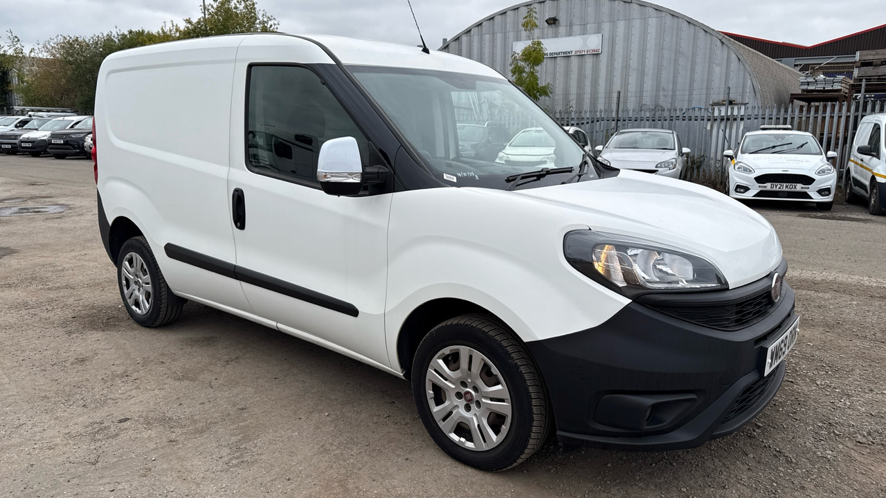 FIAT DOBLO 1.3 Multijet 95 - Furgão compacto: foto 1 FIAT DOBLO 1.3 Multijet 95 - Furgão compacto: foto 1